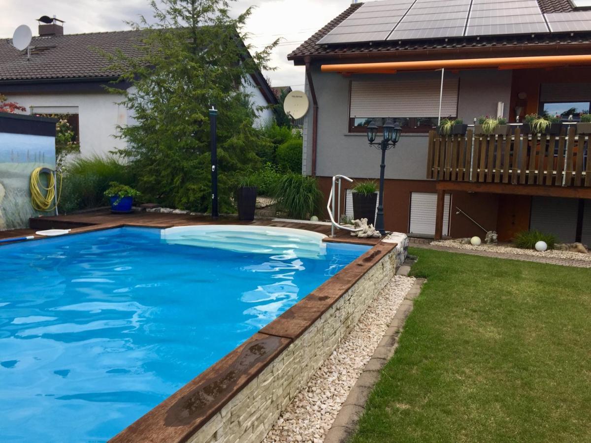 Ferienwohnung Schwarz Sersheim 外观 照片