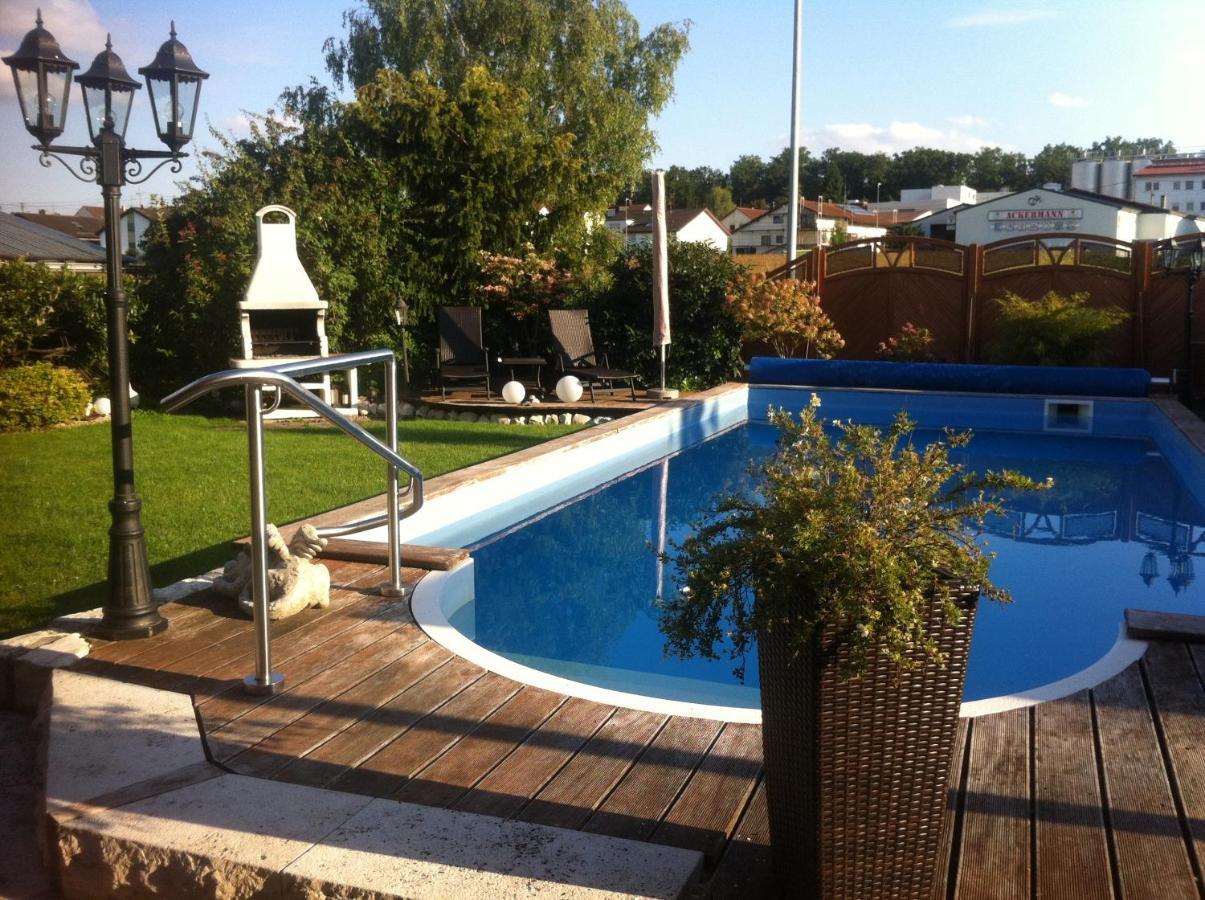 Ferienwohnung Schwarz Sersheim 外观 照片